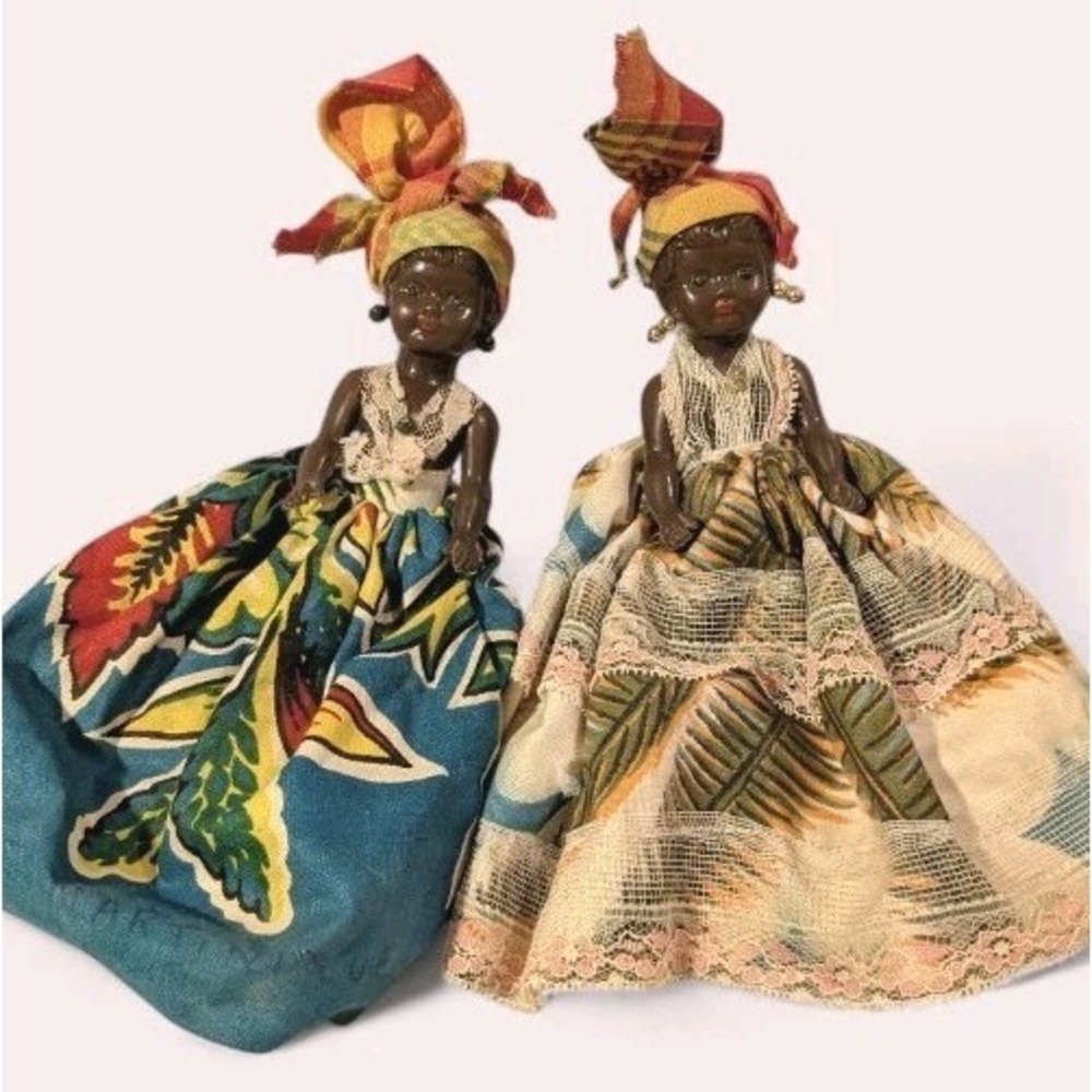 Set Of 2 Martinique Dolls Caribbean Souvenir MCM Earrings Molded Plastic Vtg 6"